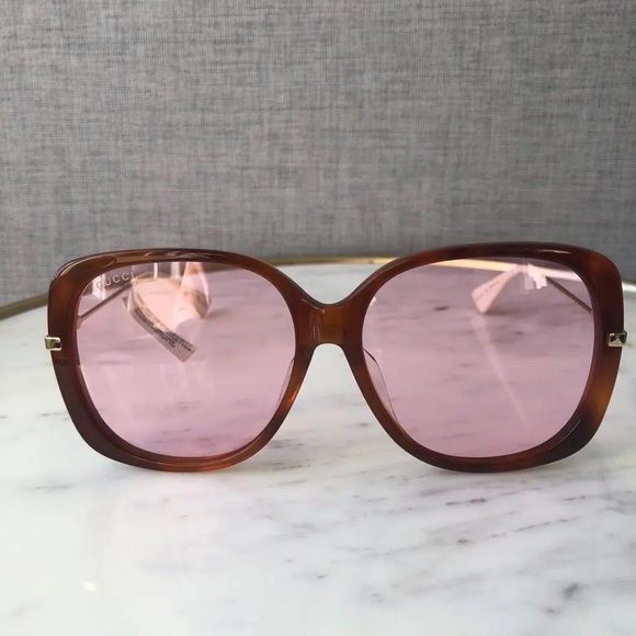 ?Never worn, 100% authentic Gucci GG0511SA sunglasses ? main image 4